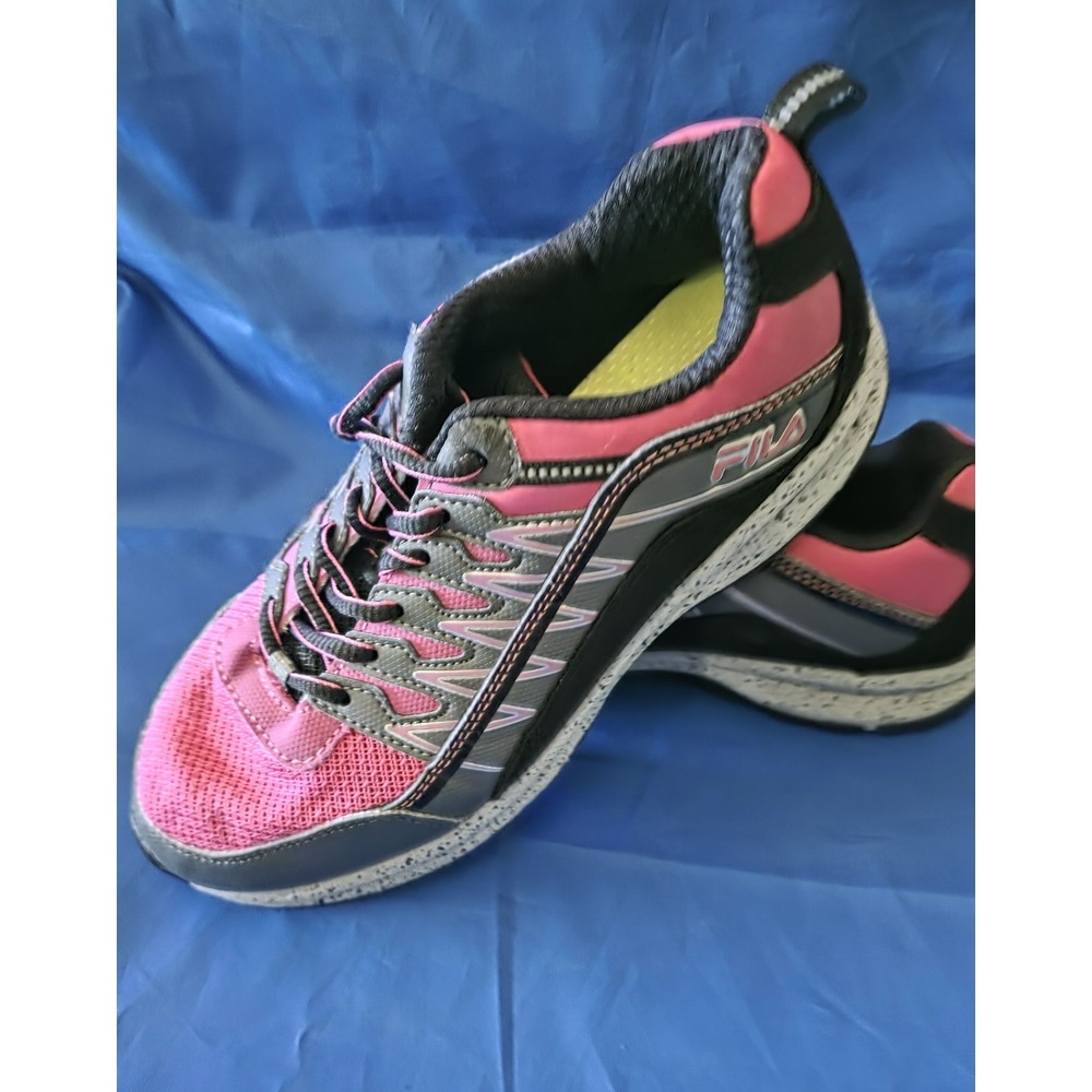 Fila Evergrand Trail Womens Size 5 Sneakers Running‎ Shoes Pink Back Grey